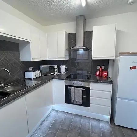 Ayr 130M2 New Decor December 2024 All New Entire 3 Bedroom Garden House Exterior photo
